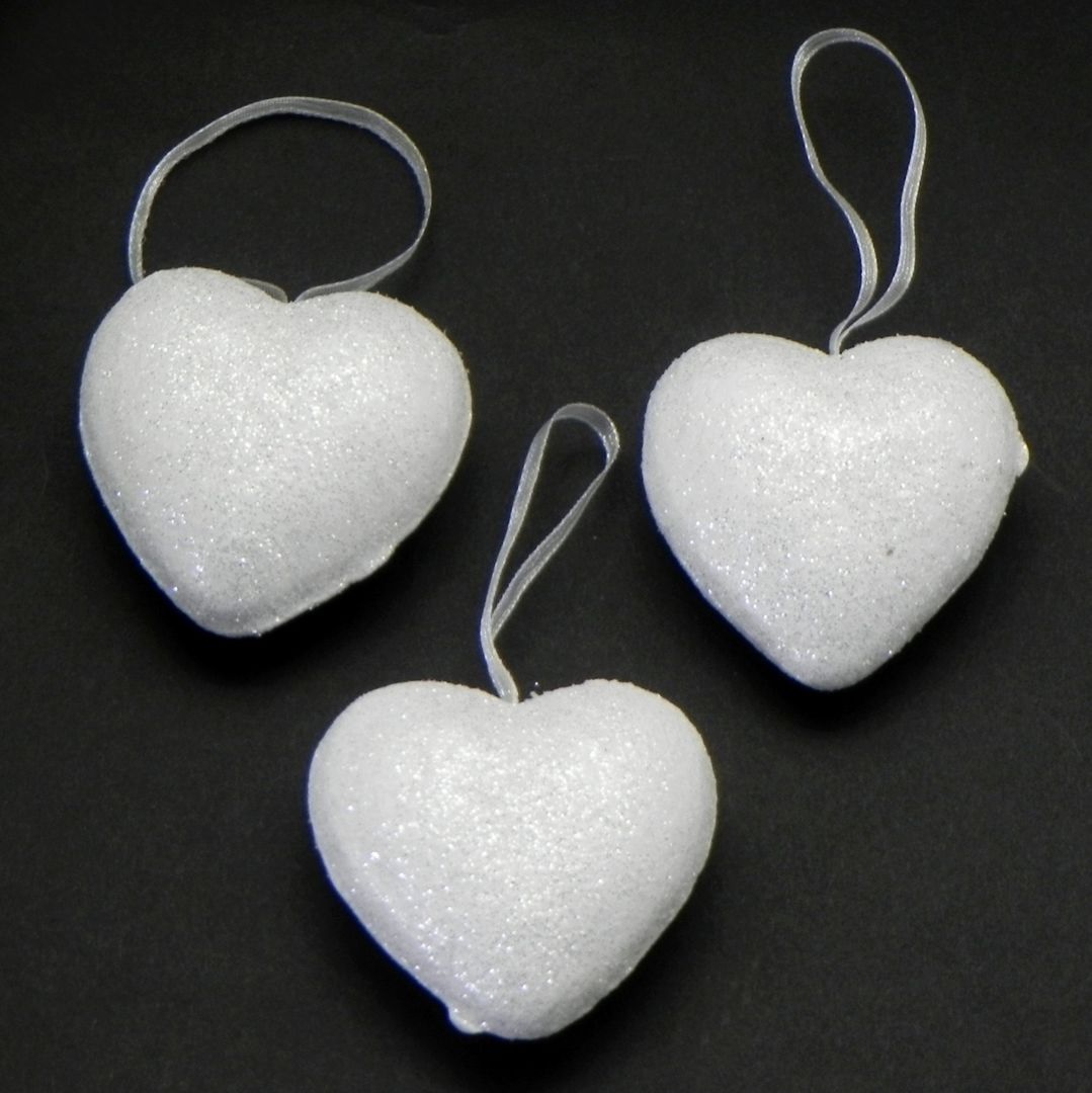 Srdíčka polystyrén S 16 bílá